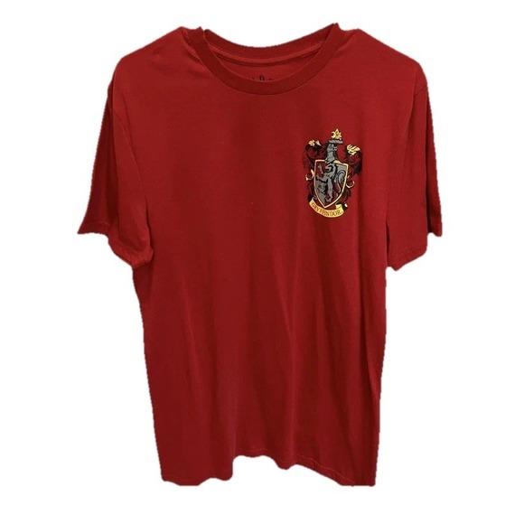 NWT! Wizard  World Harry Potter Gryffindor  Adult Shirt Size Medium - Picture 1 of 4